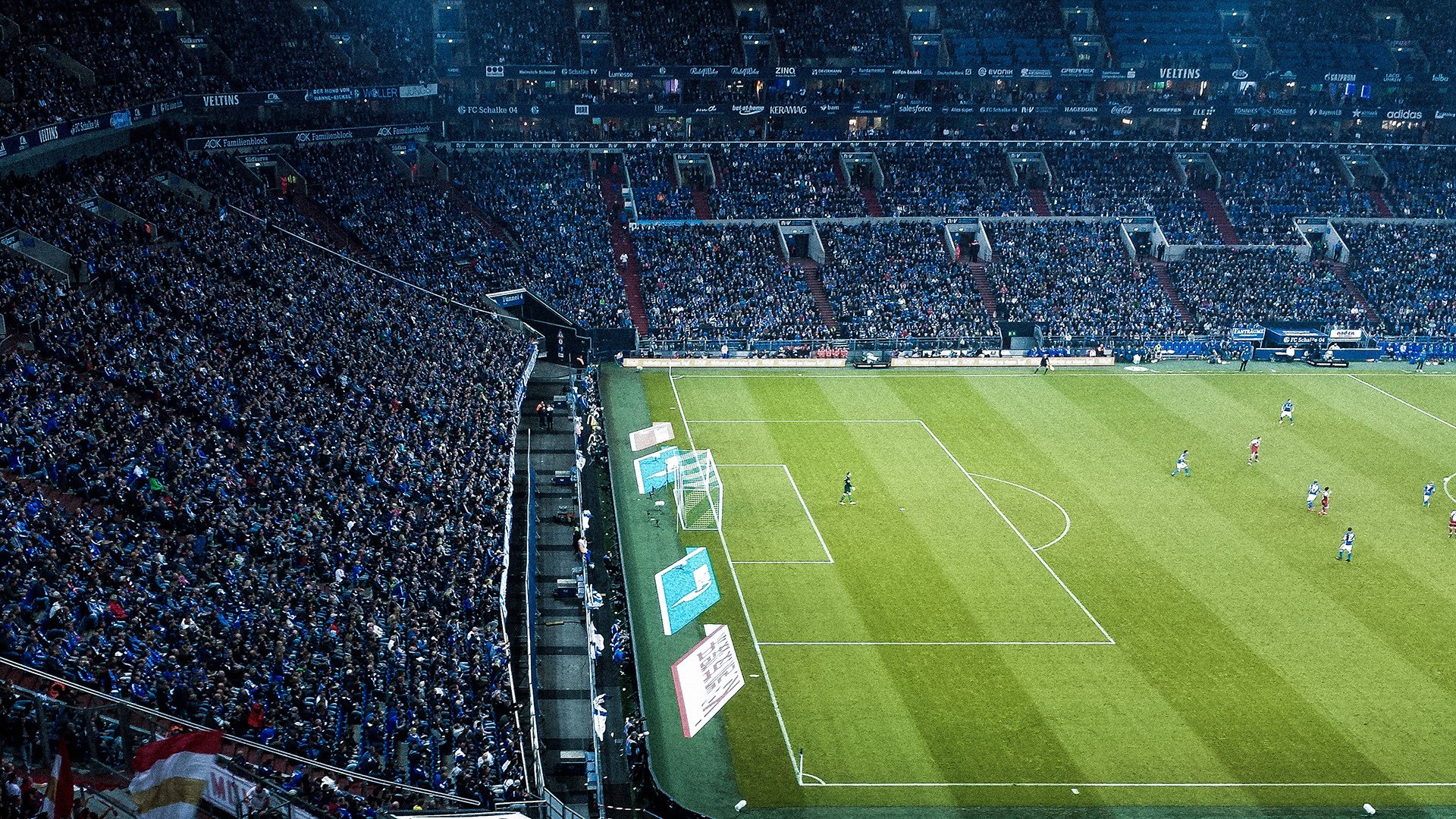 二线逼抢提供多重进攻出口,二线原则