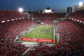 阿莱克西蝶泳发力阶段完美控制，阿莱克西亚·阿西福特